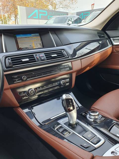 2015 BMW Serija 5 — sličica 19