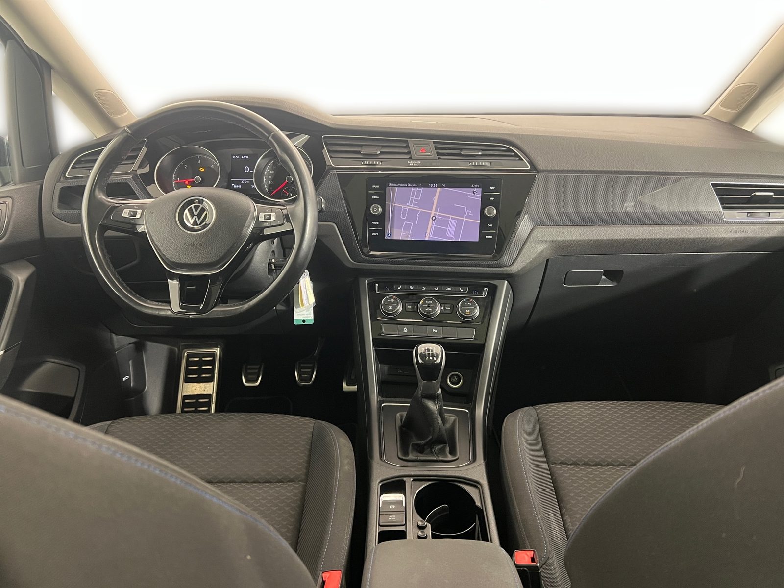2020 Volkswagen Touran — fotografija 18