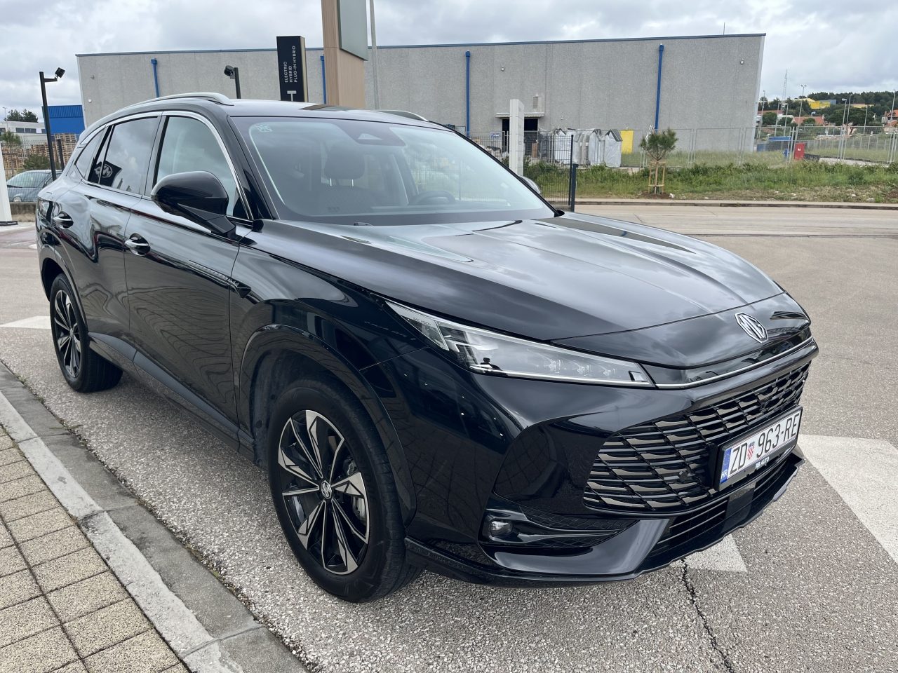 2025 MG HS — fotografija 4