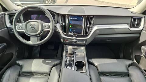 2022 Volvo XC60 — sličica 9