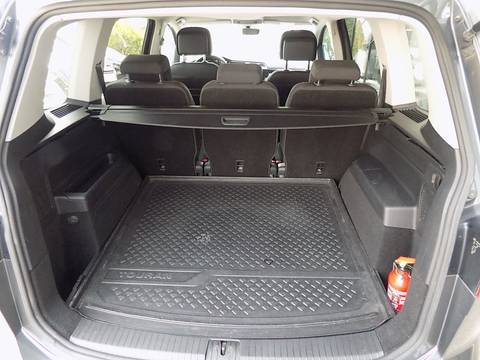 2016 Volkswagen Touran — sličica 16
