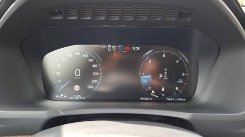 2022 Volvo XC90 — sličica 13
