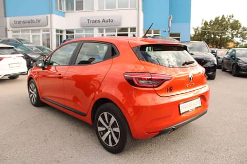2023 Renault Clio — sličica 7