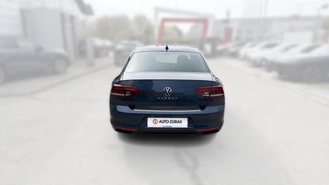 2022 Volkswagen Passat — sličica 6