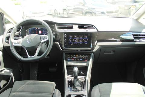 2023 Volkswagen Touran — sličica 12