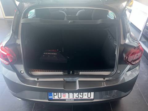 2025 Dacia Sandero — sličica 11