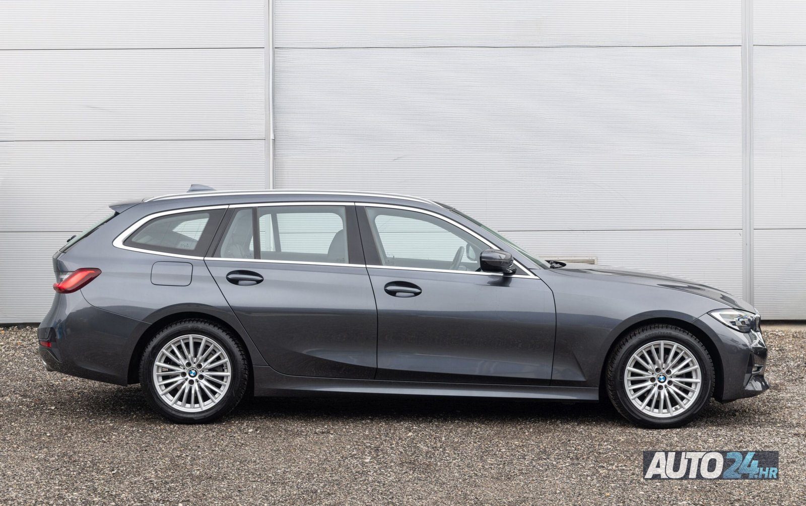 2021 BMW Serija 3 Sport Line — fotografija 5