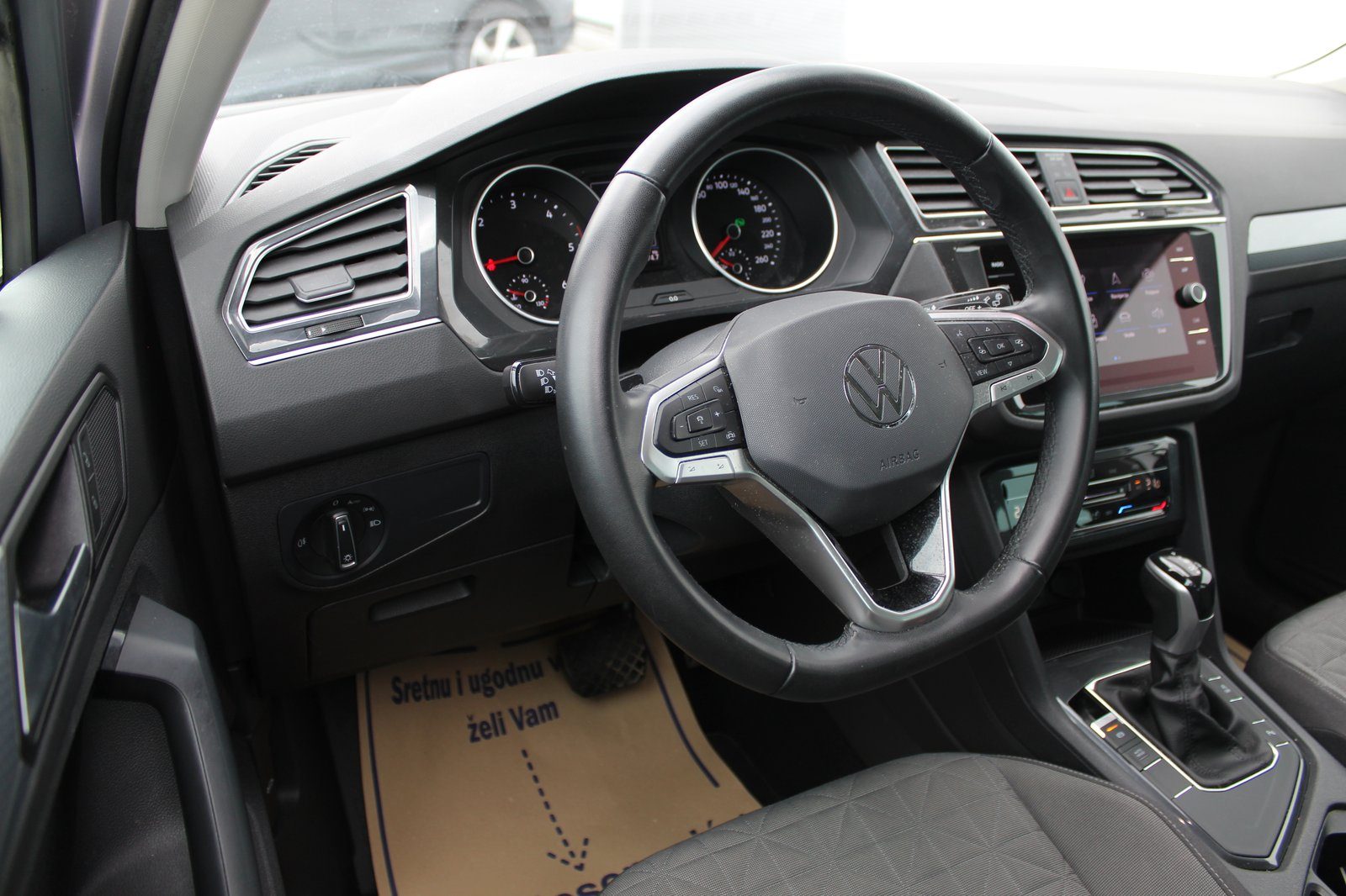 2024 Volkswagen Tiguan — fotografija 9