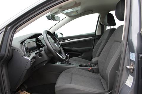 2022 Volkswagen Golf — sličica 7
