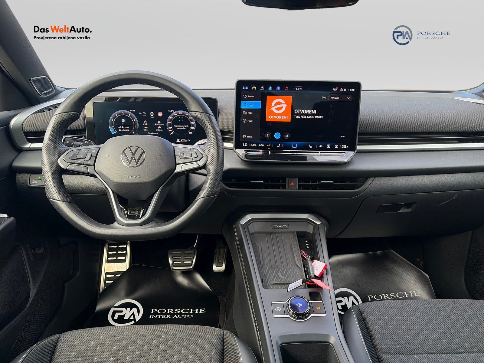 2026 Volkswagen T-Roc R-Line — fotografija 9