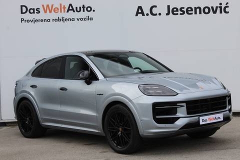 2026 Porsche Cayenne — sličica 3