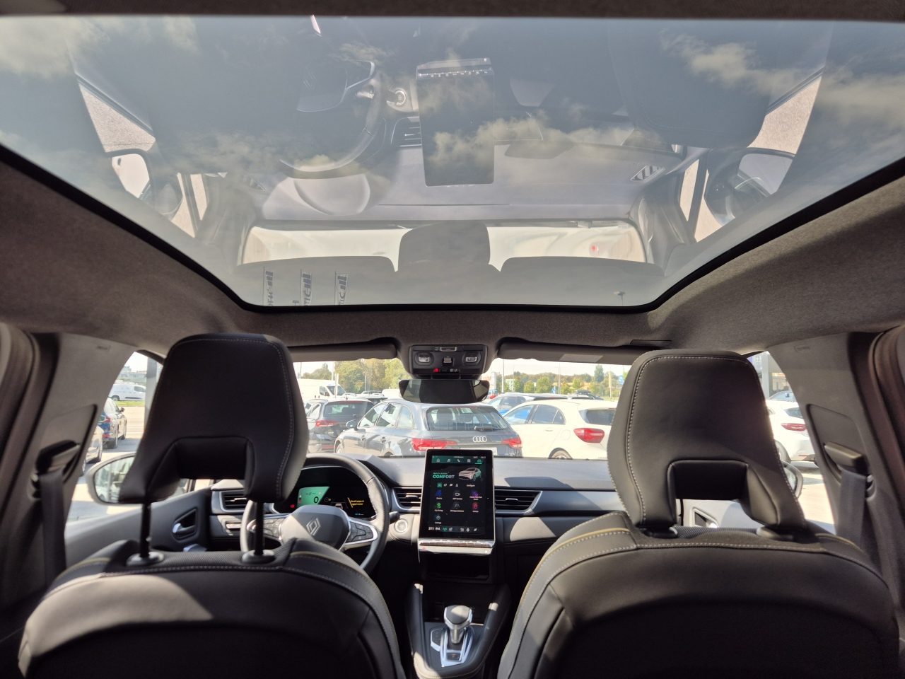 2025 Renault Symbioz — fotografija 18