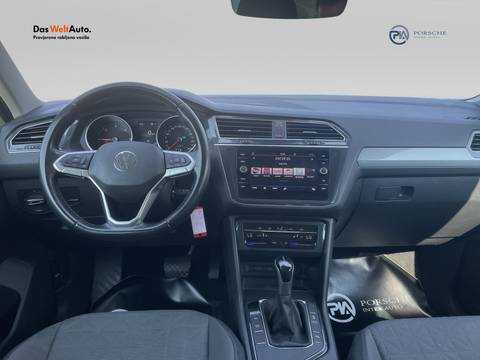 2021 Volkswagen Tiguan — sličica 12