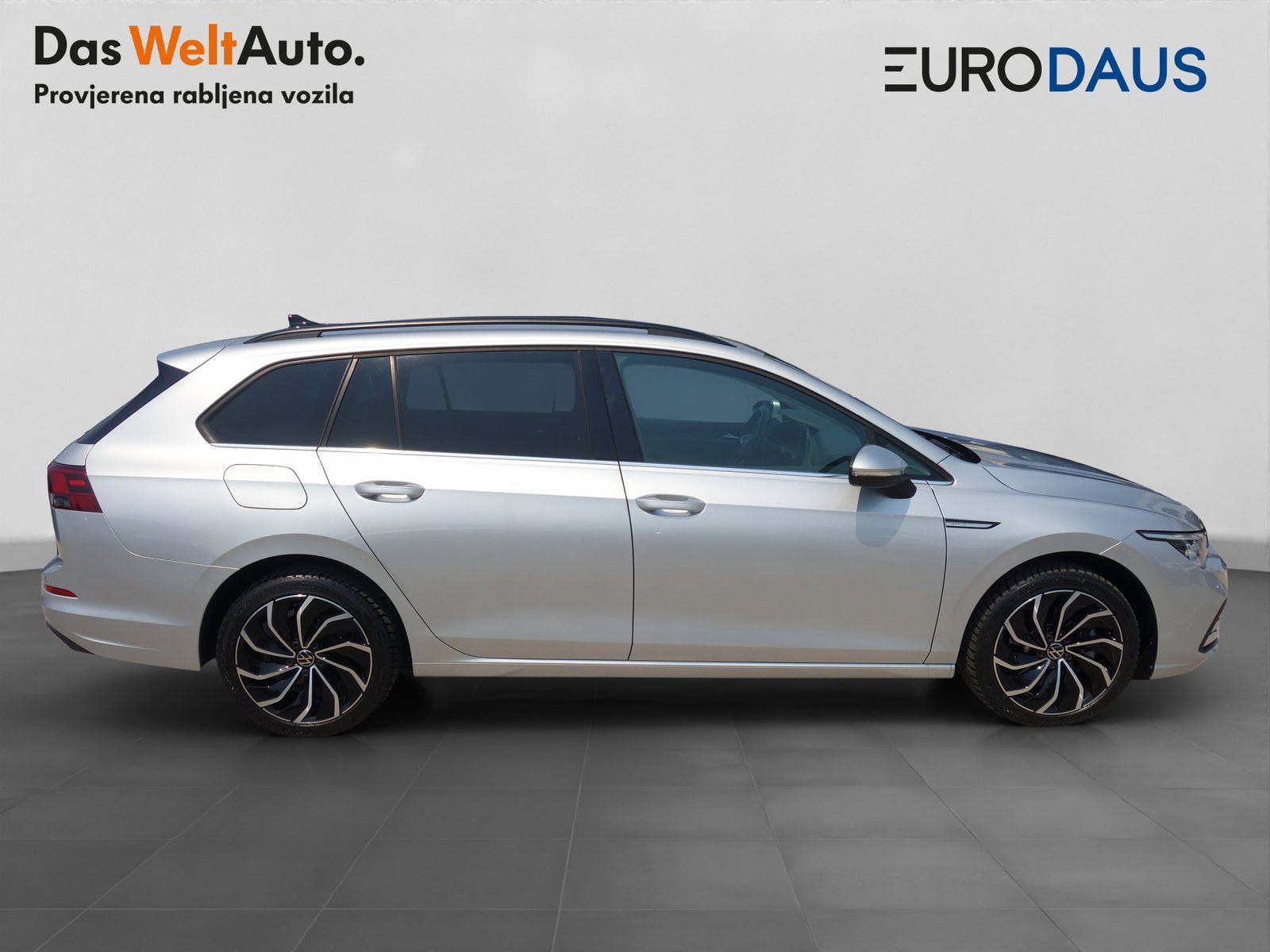 2023 Volkswagen Golf Variant — fotografija 4