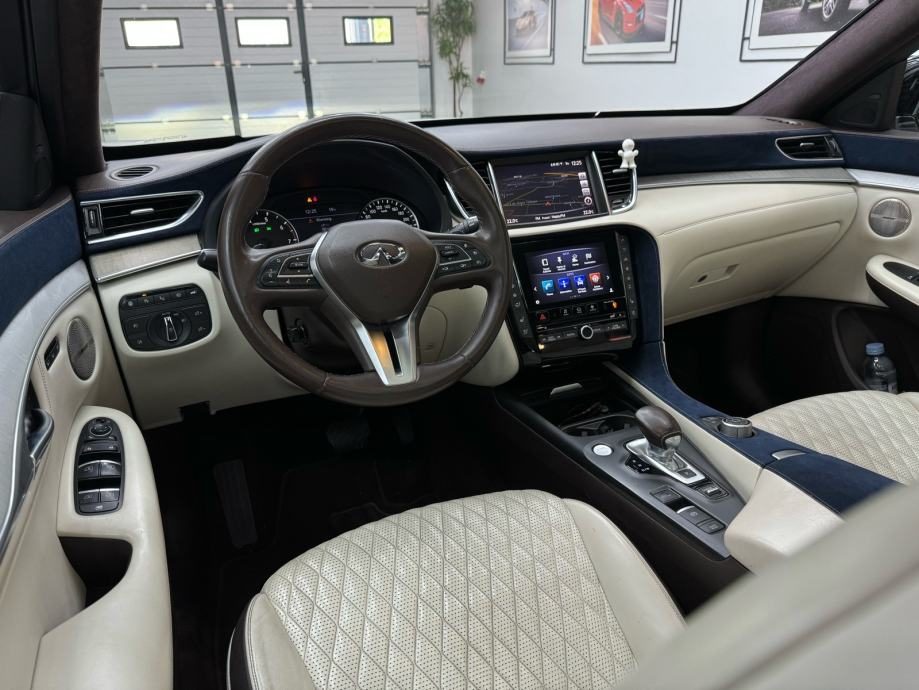 2019 Infiniti QX50 — fotografija 8