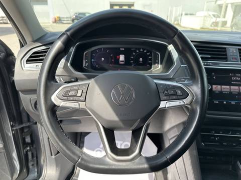 2023 Volkswagen Tiguan Allspace — sličica 28