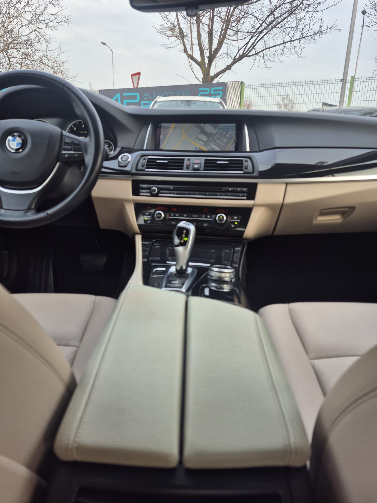 2015 BMW Serija 5 — fotografija 24