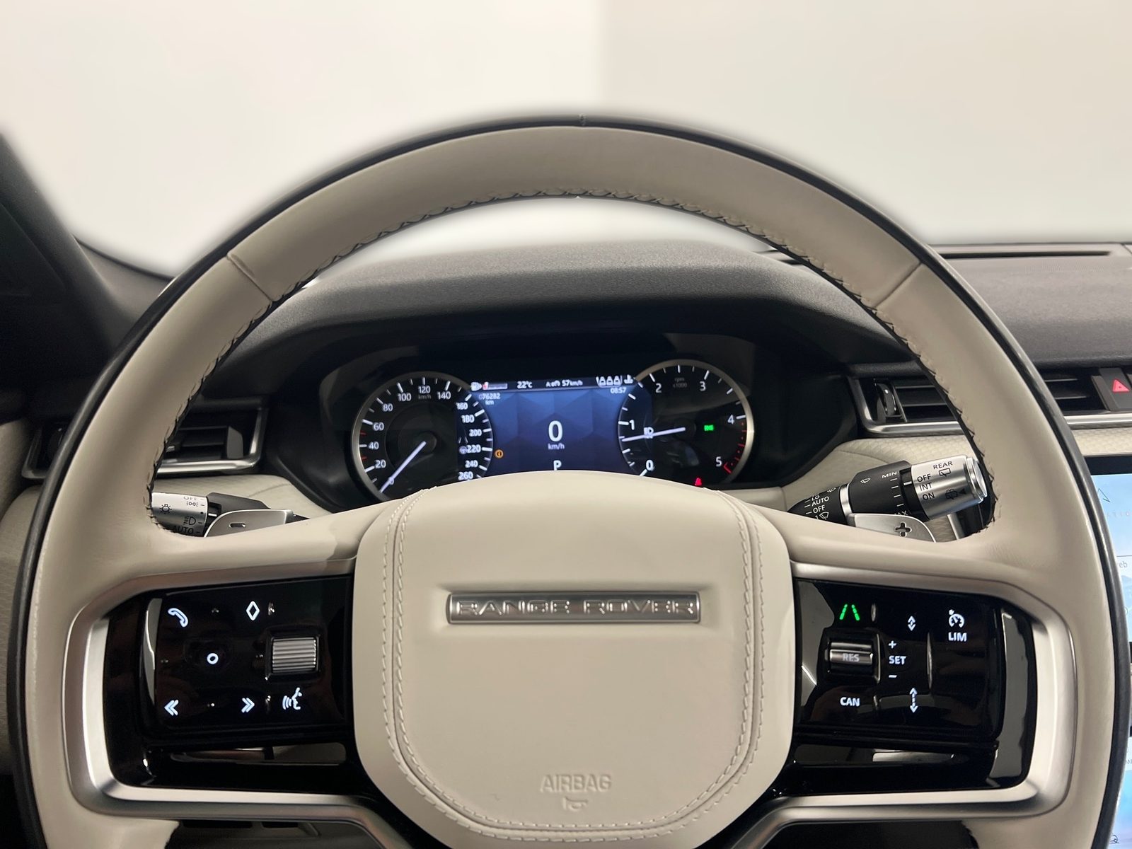 2023 Land Rover Range Rover Velar — fotografija 16