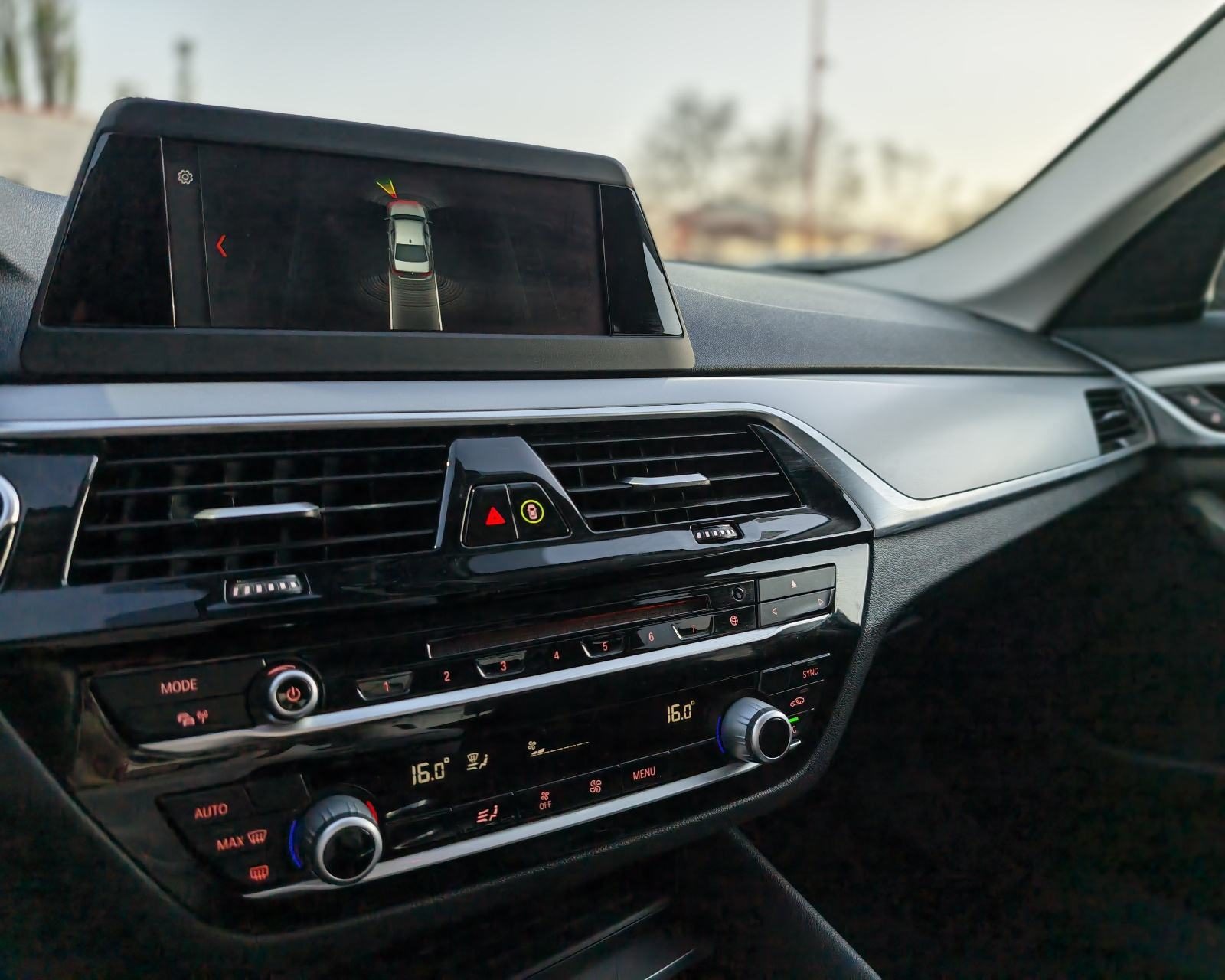 2017 BMW Serija 5 — fotografija 15