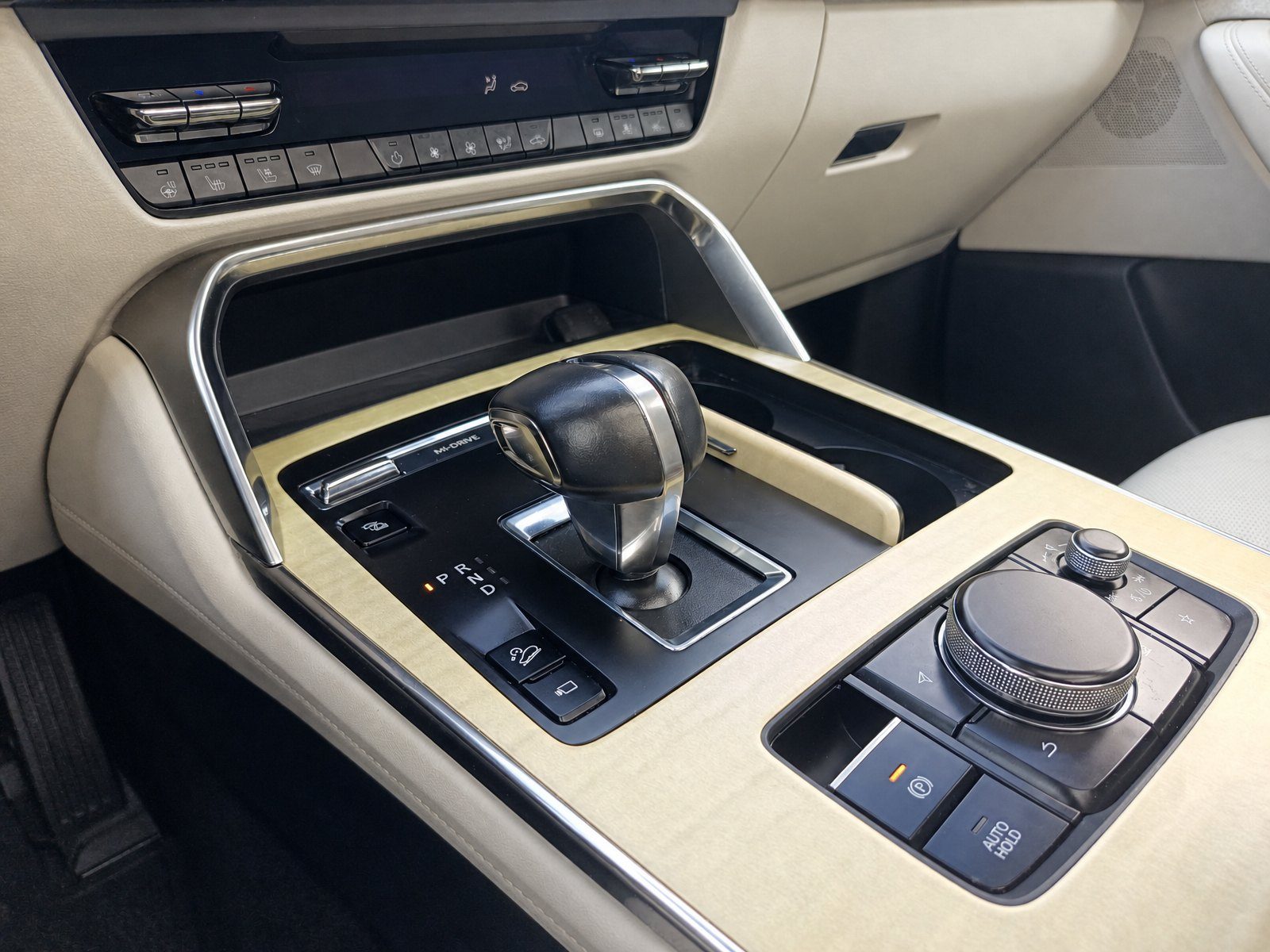 2024 Mazda CX-60 — fotografija 30