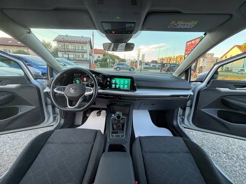 2023 Volkswagen Golf — sličica 16