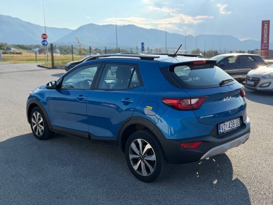 2022 Kia Stonic — fotografija 8
