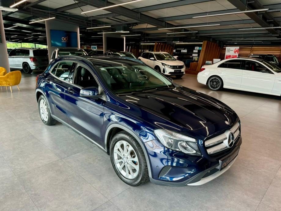 2017 Mercedes-Benz GLA — fotografija 10