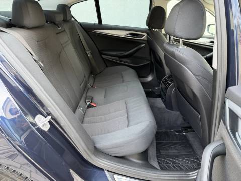 2017 BMW Serija 5 — sličica 28