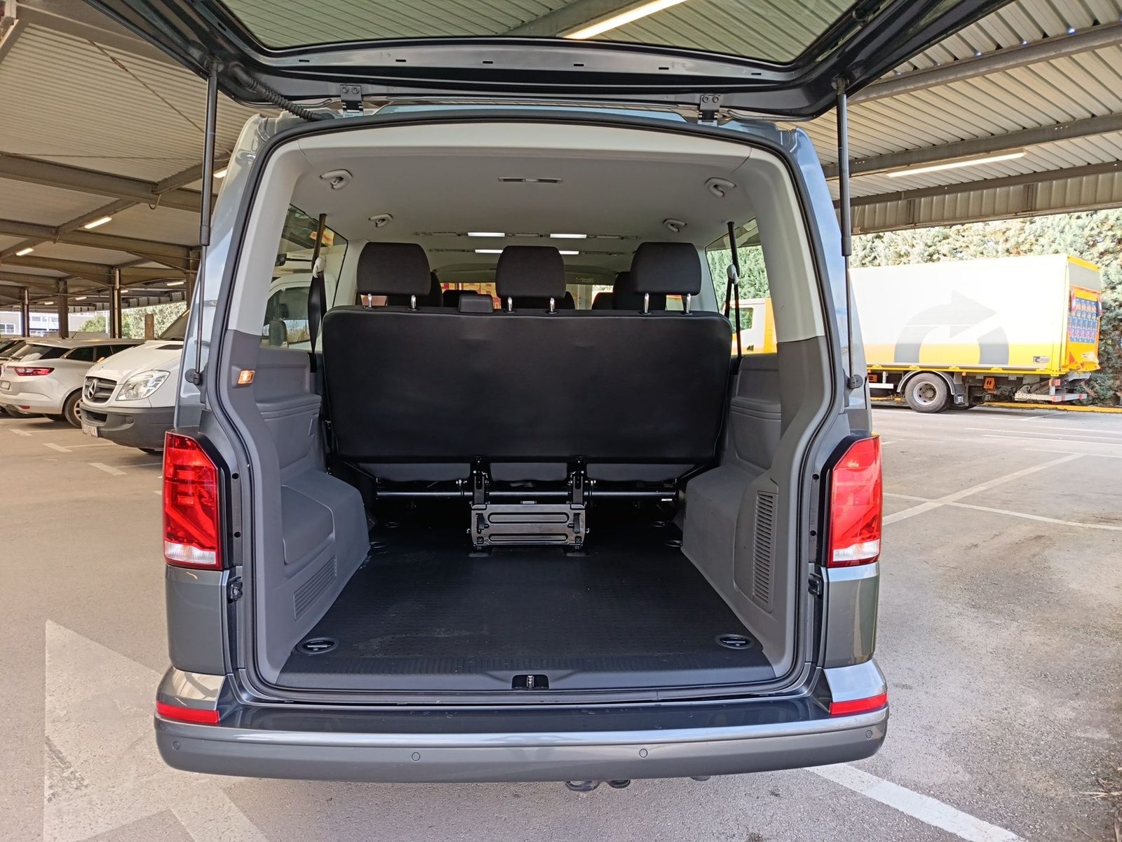2024 Volkswagen Caravelle — fotografija 13