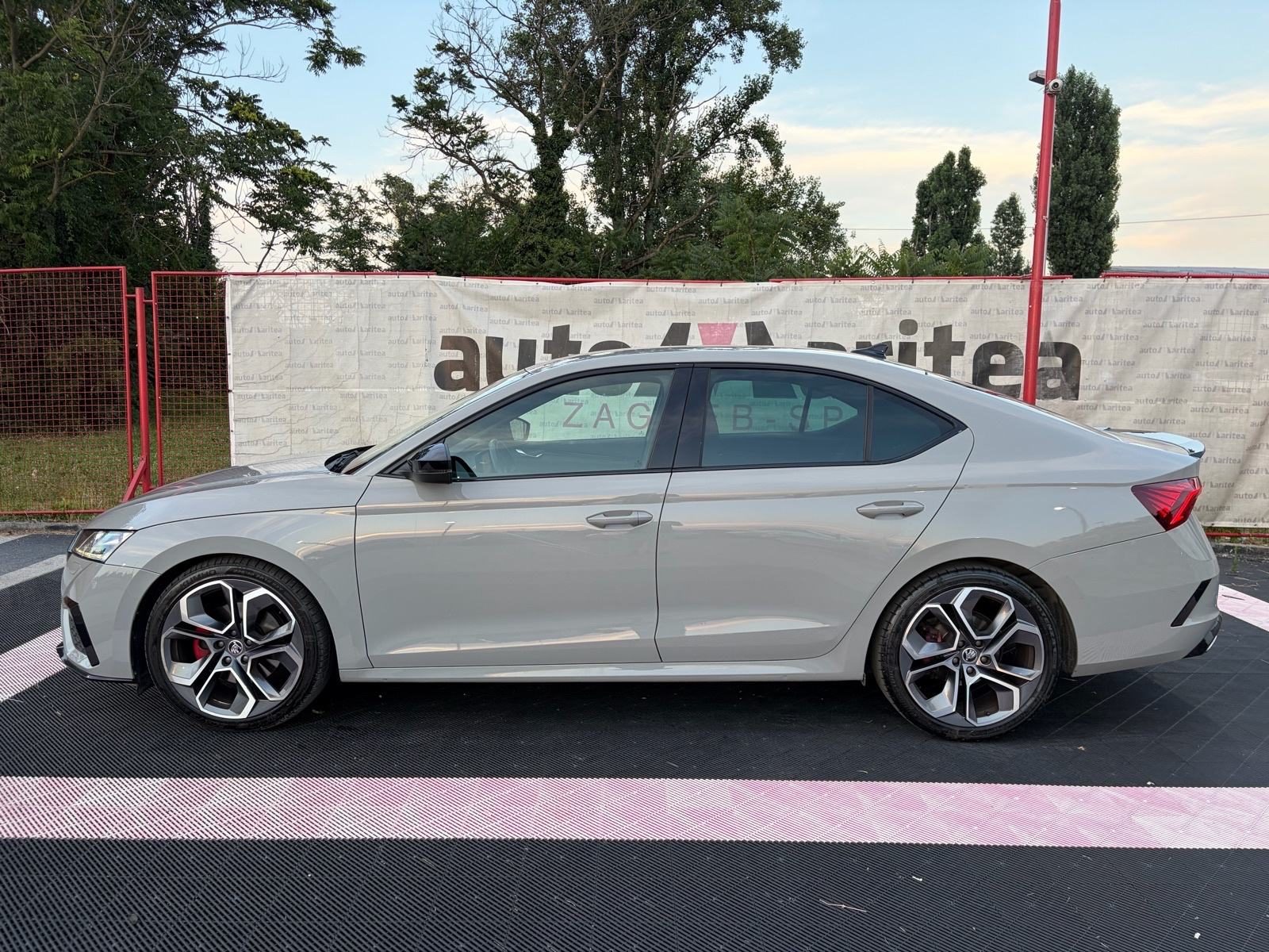 2021 Škoda Octavia — fotografija 3
