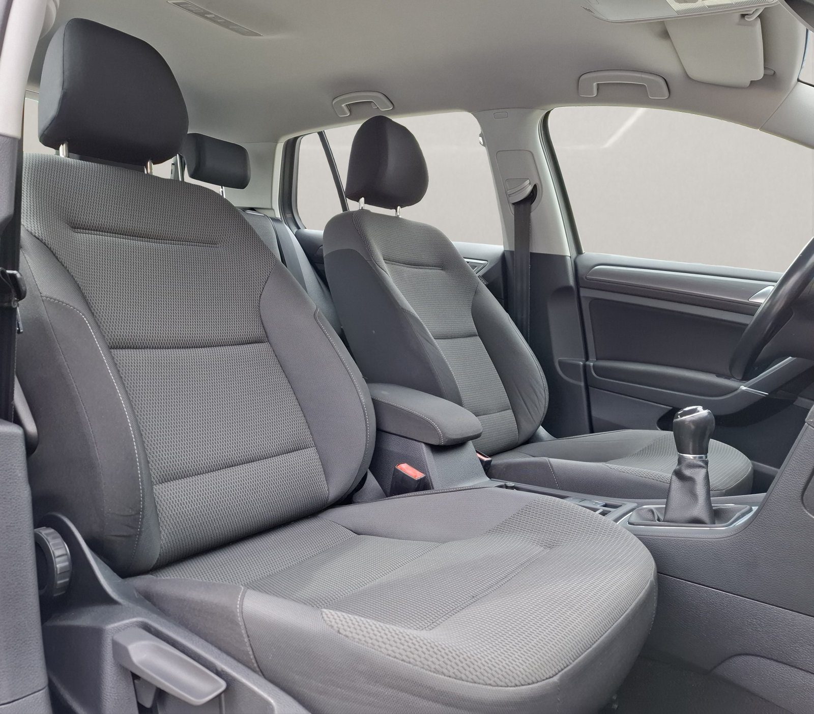2019 Volkswagen Golf — fotografija 14