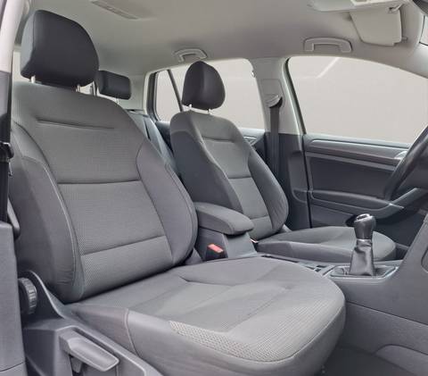 2019 Volkswagen Golf — sličica 14