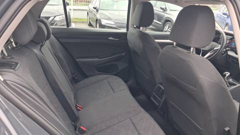 2024 Volkswagen Golf — sličica 10