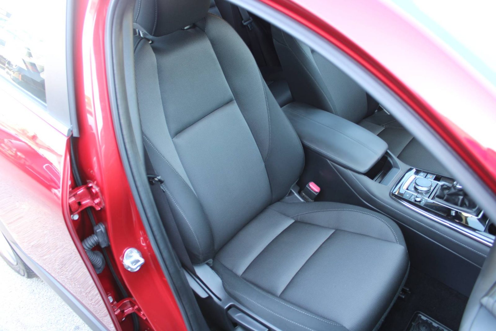 2021 Mazda CX-30 — fotografija 12