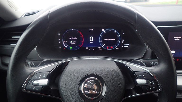 2022 Škoda Octavia — fotografija 17