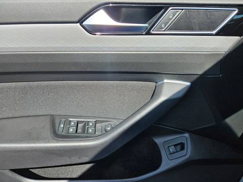 2022 Volkswagen Passat Variant — sličica 22