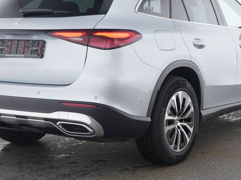 2025 Mercedes-Benz GLC — sličica 4