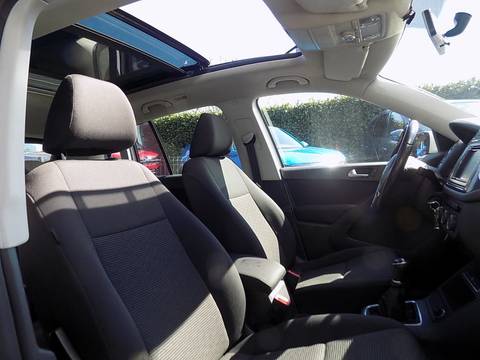 2016 Volkswagen Tiguan — sličica 12