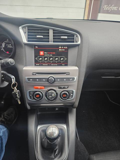 2018 Citroën C4 — sličica 12