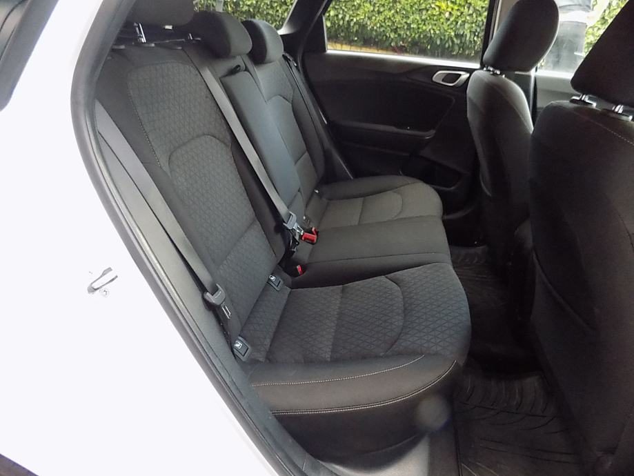 2019 Kia Ceed — fotografija 12