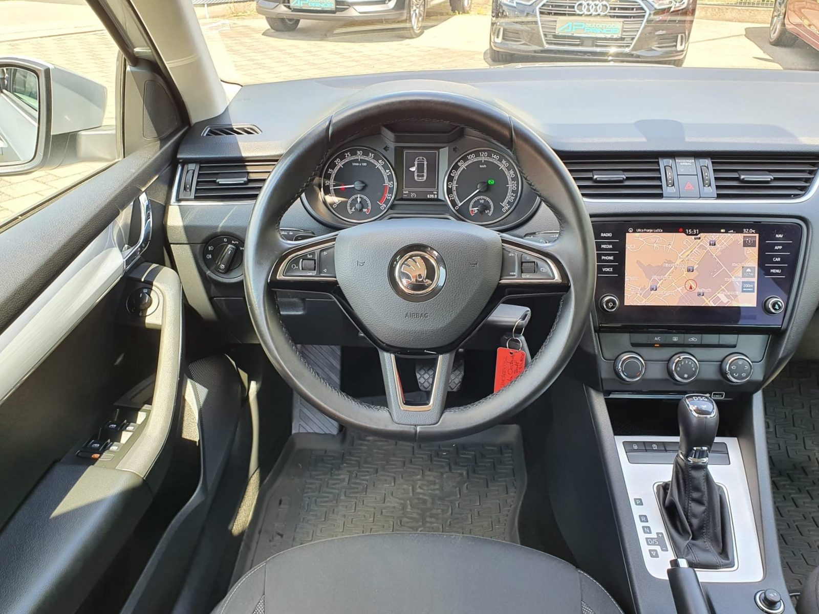 2018 Škoda Octavia Combi — fotografija 14