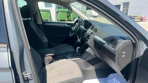 2023 Volkswagen Tiguan — sličica 9