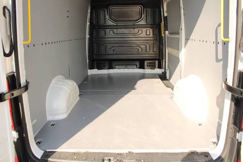 2025 Volkswagen Crafter — sličica 9