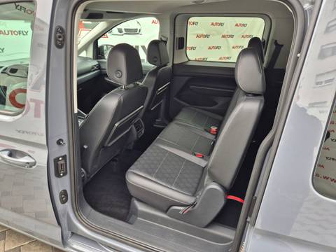 2022 Ford Tourneo Connect — sličica 15