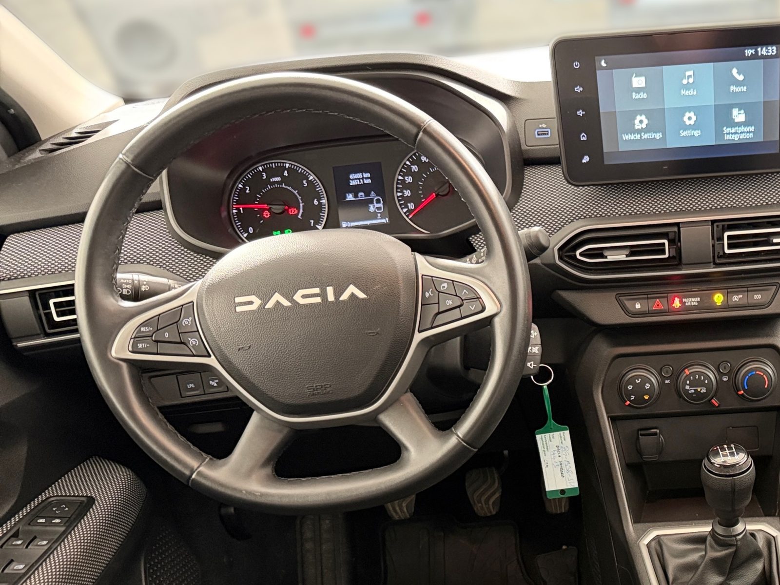 2023 Dacia Sandero — fotografija 16