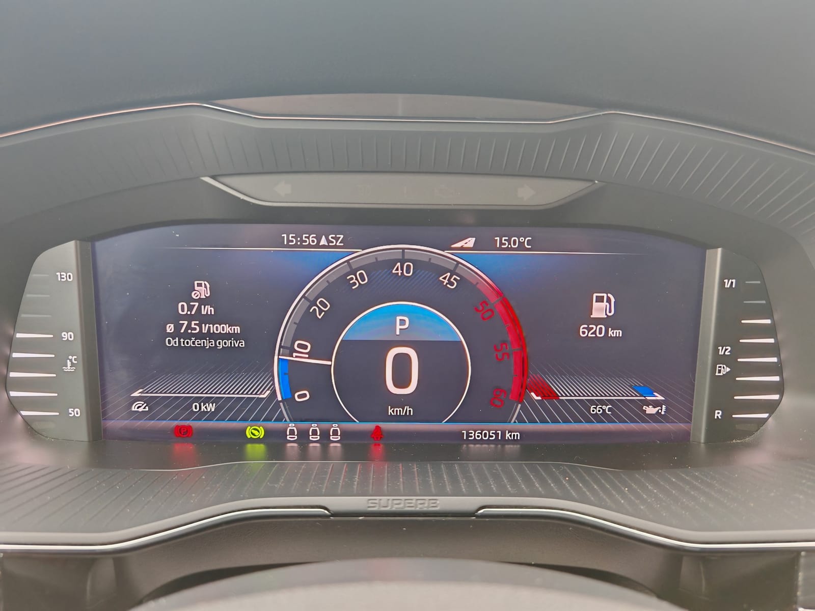 2021 Škoda Superb — fotografija 18