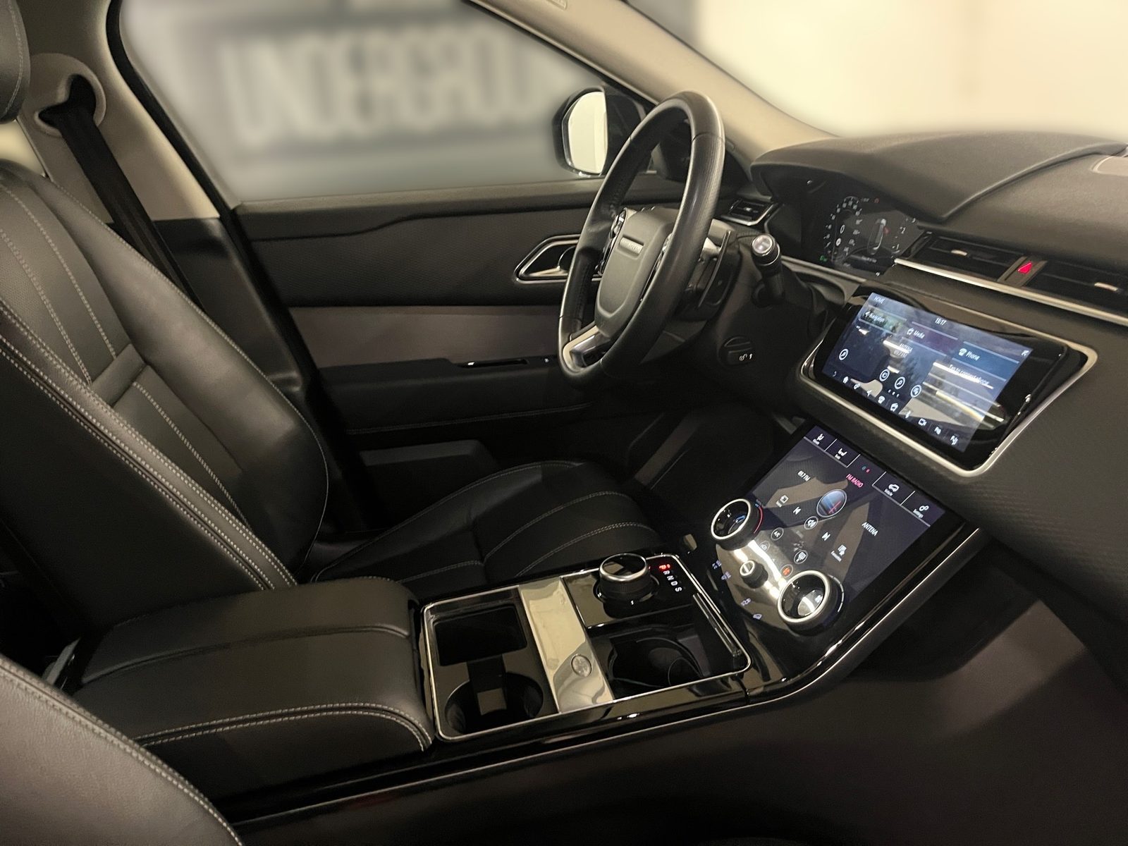 2018 Land Rover Range Rover Velar — fotografija 24