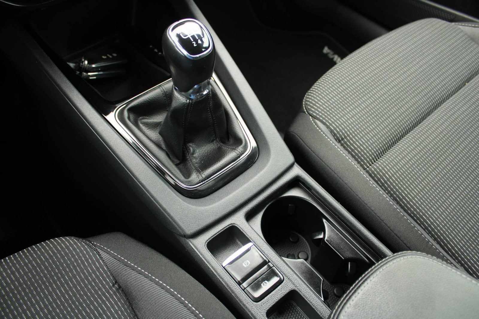 2021 Škoda Octavia Combi — fotografija 21