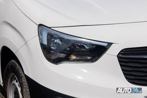2021 Opel Combo — sličica 12