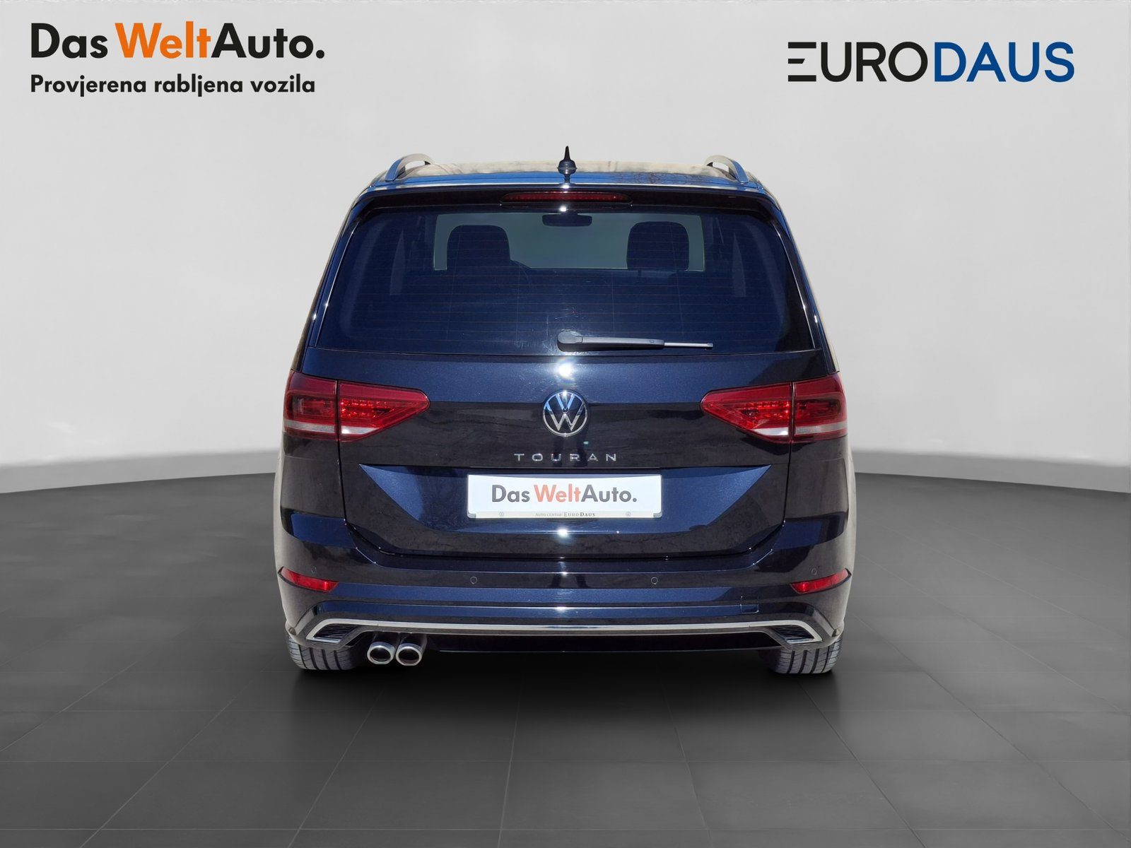 2023 Volkswagen Touran R-Line — fotografija 6